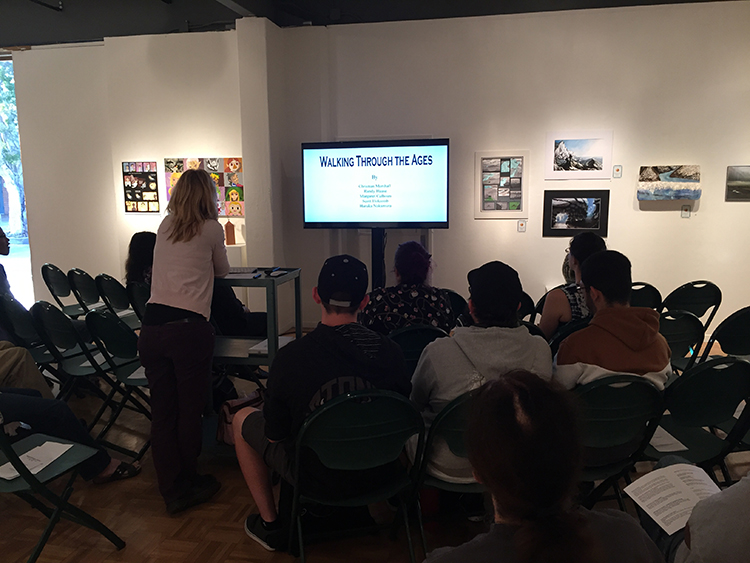 2016春季学生美术作品展 8